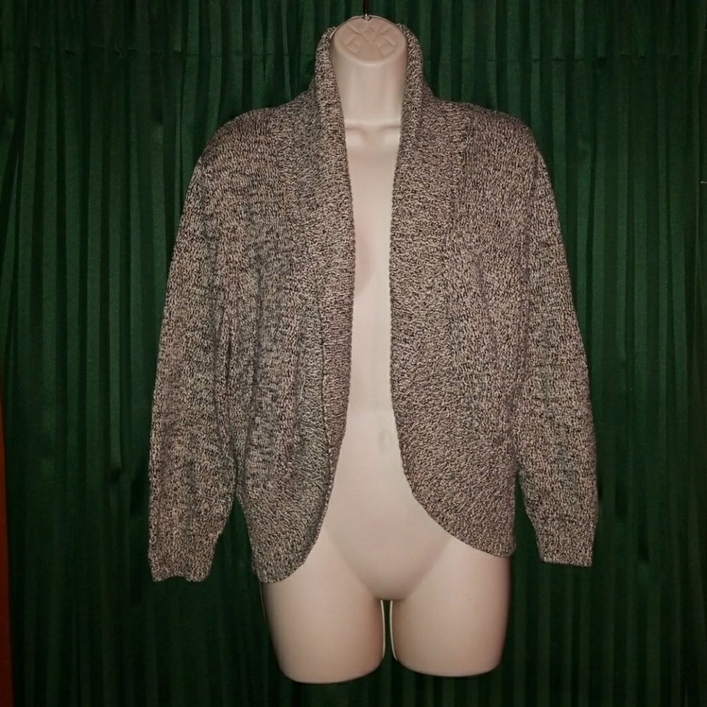 Josephine studio cardigan - Picture 3 of 8